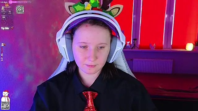 mon lola online show from 12-16-25, 08:51