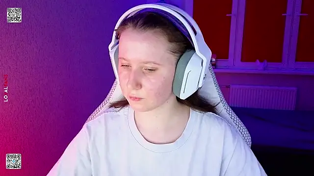 mon lola online show from 03-28-26, 04:30