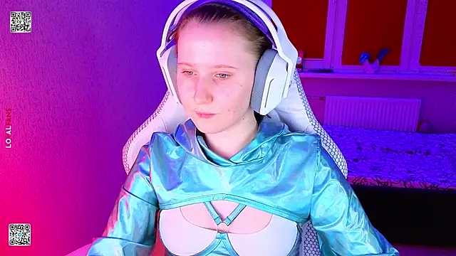 mon lola online show from 04-22-26, 05:09