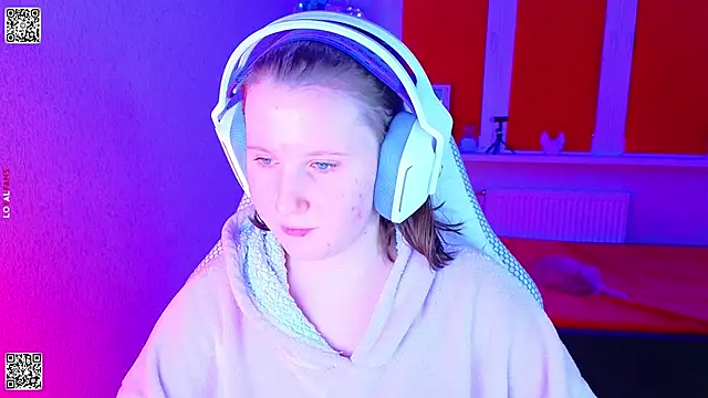 mon lola online show from 11-30-25, 04:52