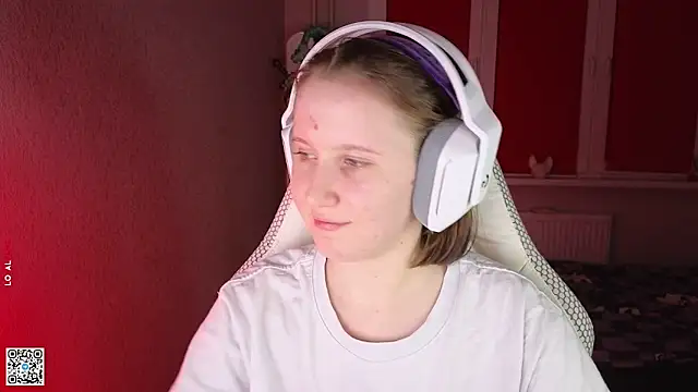 mon lola online show from 09-14-25, 04:29