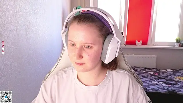 mon lola online show from 09-24-25, 01:28