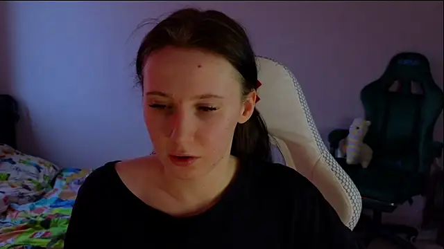 mon lola online show from 03-17-25, 10:38