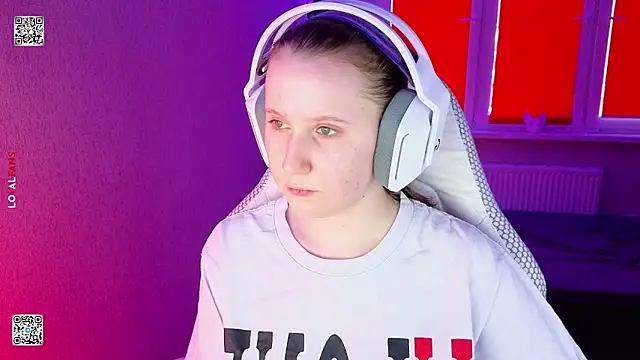 mon lola online show from 03-27-26, 03:02