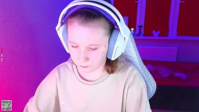 mon lola online show from 11-14-25, 02:54