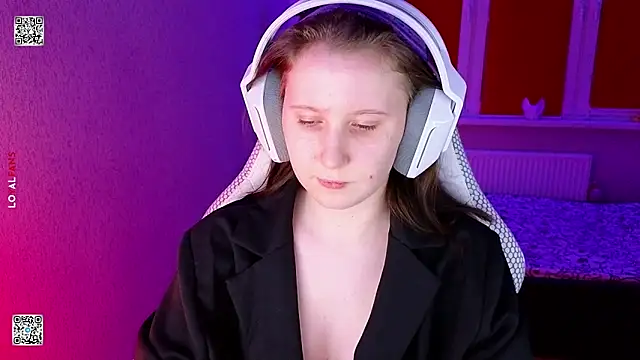 mon lola online show from 04-14-26, 04:12