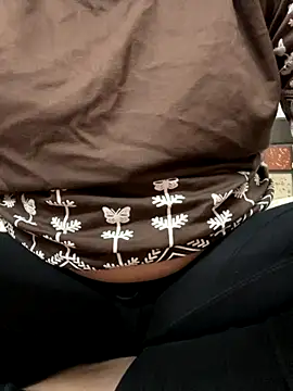 Red-Magic-25 online show from 11-20-25, 06:36