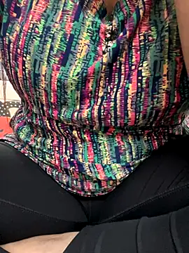 Red-Magic-25 online show from 11-28-25, 06:57