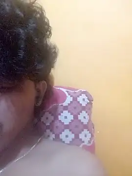 CosmicEmuu online show from 10-14-25, 02:07