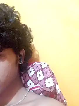 CosmicEmuu online show from 01-12-25, 07:31