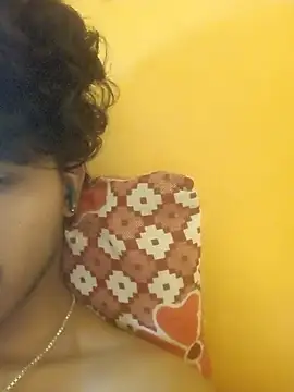 CosmicEmuu online show from 01-08-26, 09:26