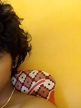 CosmicEmuu online show from 01-11-25, 10:51