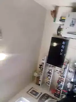 Snapshot of jayjay198080 chatting on 01-14-25, 07:43 jayjay198080 online show from 01-14-25, 07:43