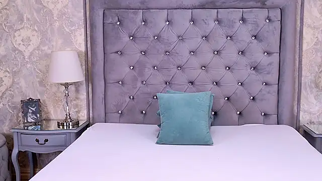 LexiRiley online show from 03-04-26, 06:10