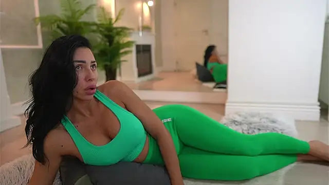 Snapshot of MyaBlack chatting on 05-29-26, 03:23 MyaBlack online show from 05-29-26, 03:23