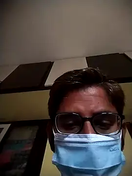 Snapshot of vannaaaa100 chatting on 01-08-25, 02:14 vannaaaa100 online show from 01-08-25, 02:14