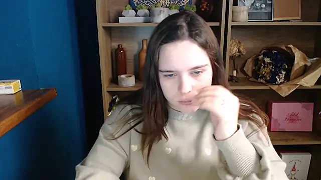 mini girly online show from 10-24-25, 04:22