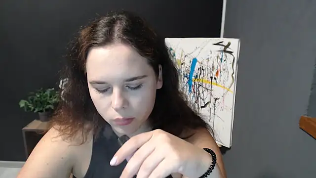 mini girly online show from 09-25-25, 12:33