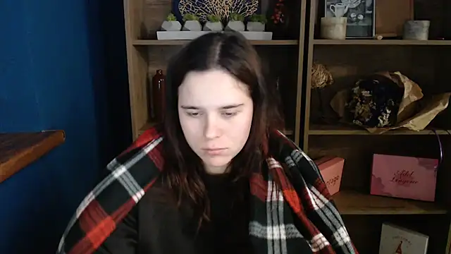mini girly online show from 10-06-25, 06:58