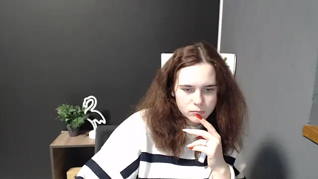 mini girly online show from 02-25-25, 03:42