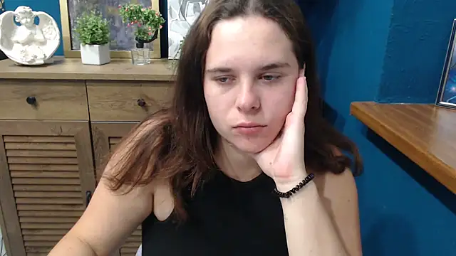 mini girly online show from 09-20-25, 06:40
