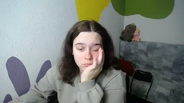 mini girly online show from 10-28-25, 01:54