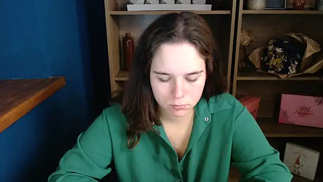 mini girly online show from 10-03-25, 05:53