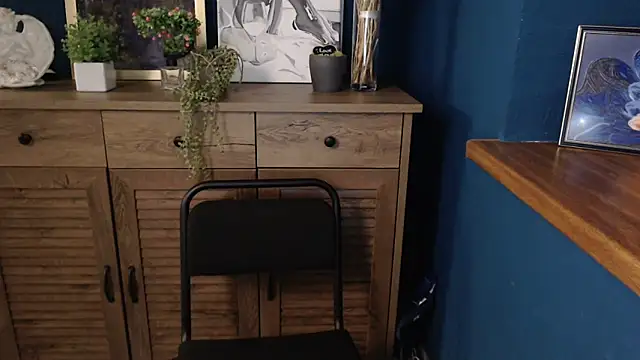 mini girly online show from 09-15-25, 06:25