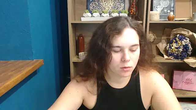 mini girly online show from 09-28-25, 09:38