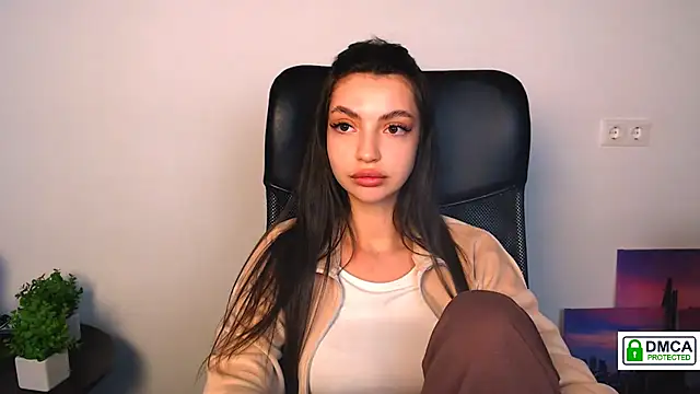 Snapshot of Lexi_Jous chatting on 09-19-25, 05:00 Lexi Jous online show from 09-19-25, 05:00