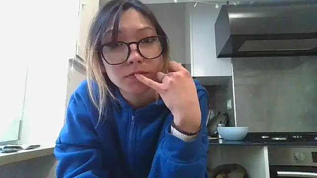 LoveFoxyQueen online show from 01-15-25, 10:17