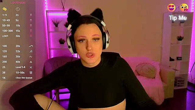 Snapshot of DianaRadrigo chatting on 01-22-25, 03:18 DianaRadrigo online show from 01-22-25, 03:18