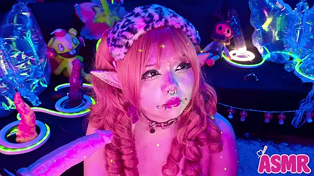 LaytonBox online show from 12-01-25, 01:23