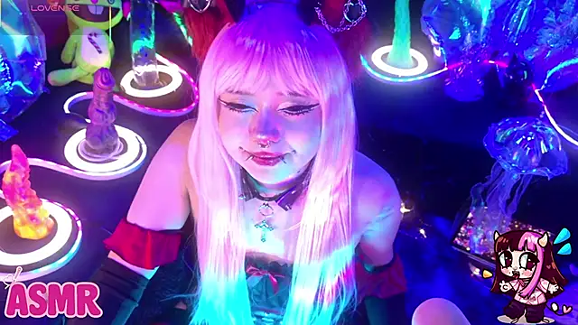 LaytonBox online show from 03-10-26, 02:43