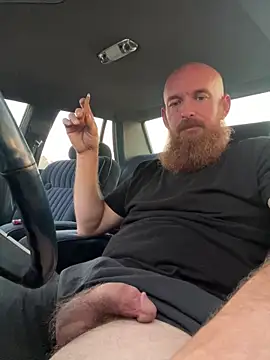 Snapshot of 32XRedBeard chatting on 02-15-26, 12:04 32XRedBeard online show from 02-15-26, 12:04