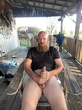 Snapshot of 32XRedBeard chatting on 02-21-26, 01:35 32XRedBeard online show from 02-21-26, 01:35