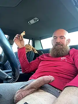 Snapshot of 32XRedBeard chatting on 02-24-26, 10:43 32XRedBeard online show from 02-24-26, 10:43