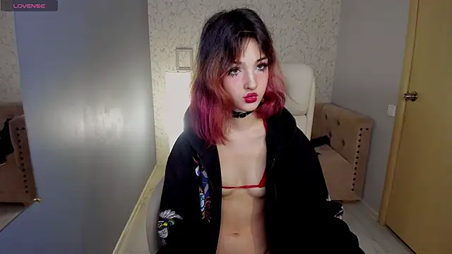 Snapshot of Ink__pleasure chatting on 02-25-25, 04:04 Ink pleasure online show from 02-25-25, 04:04