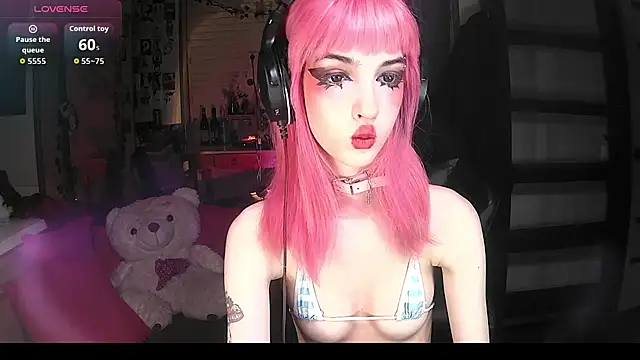 Snapshot of Ink__pleasure chatting on 10-10-25, 01:50 Ink pleasure online show from 10-10-25, 01:50