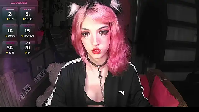 Snapshot of Ink__pleasure chatting on 09-09-25, 11:47 Ink pleasure online show from 09-09-25, 11:47