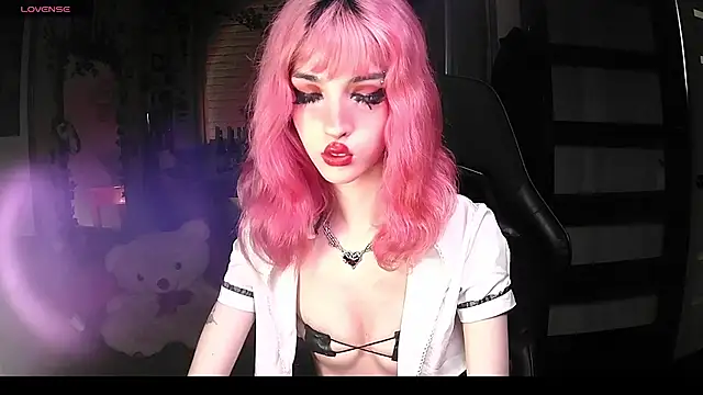 Snapshot of Ink__pleasure chatting on 09-23-25, 11:23 Ink pleasure online show from 09-23-25, 11:23