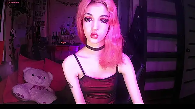 Snapshot of Ink__pleasure chatting on 10-07-25, 11:28 Ink pleasure online show from 10-07-25, 11:28