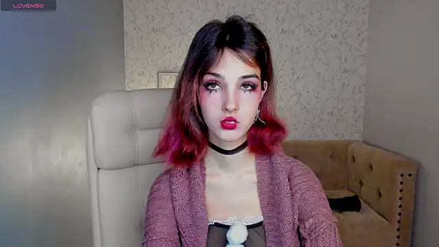 Snapshot of Ink__pleasure chatting on 03-05-25, 09:04 Ink pleasure online show from 03-05-25, 09:04