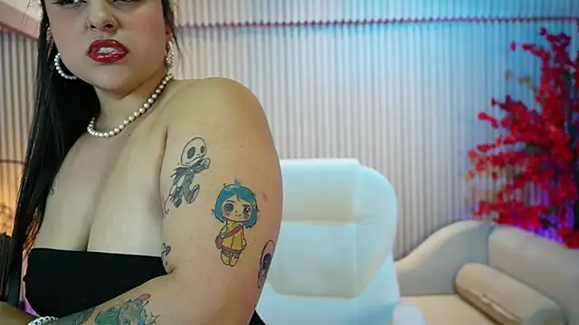 Emma Walkerr  online show from 10-01-25, 07:07