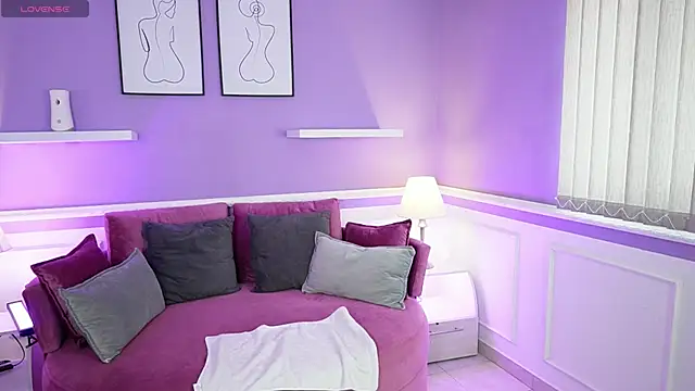 Emma Walkerr  online show from 03-17-25, 07:04