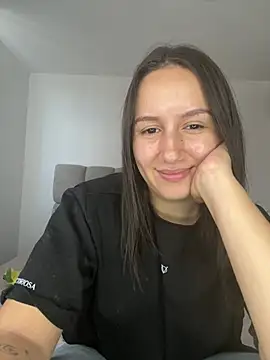 Jullya x online show from 06-24-26, 09:34