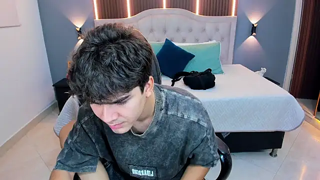 Tommy18   online show from 03-21-26, 03:30