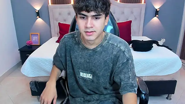 Tommy18   online show from 03-27-26, 03:37