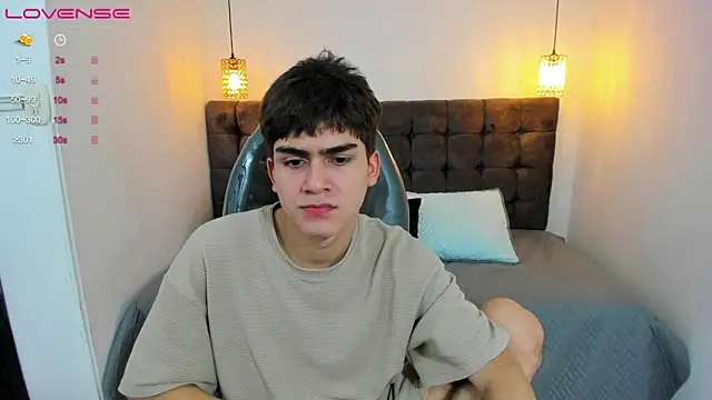 Snapshot of Tommy18__ chatting on 03-19-25, 02:05 Tommy18 online show from 03-19-25, 02:05