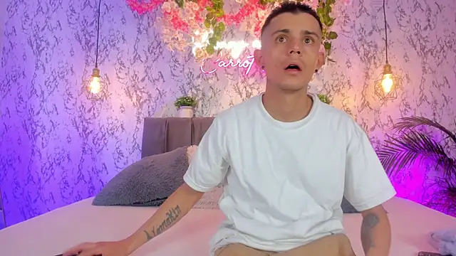 Bonny and carrot online show from 03-24-26, 07:14